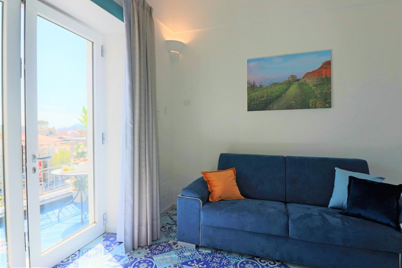 Mary'S Apartments - De Vivo Realty Маса Лубрензе Екстериор снимка