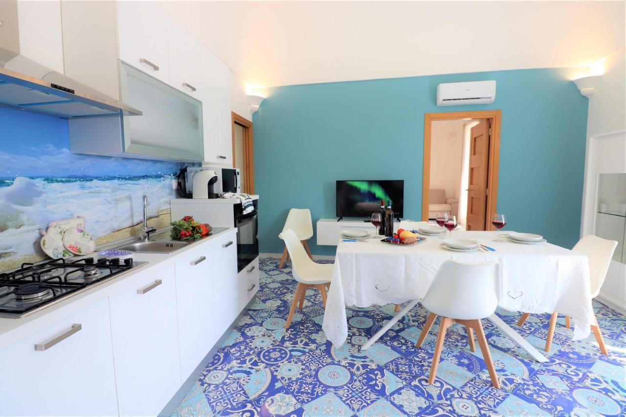 Mary'S Apartments - De Vivo Realty Маса Лубрензе Екстериор снимка