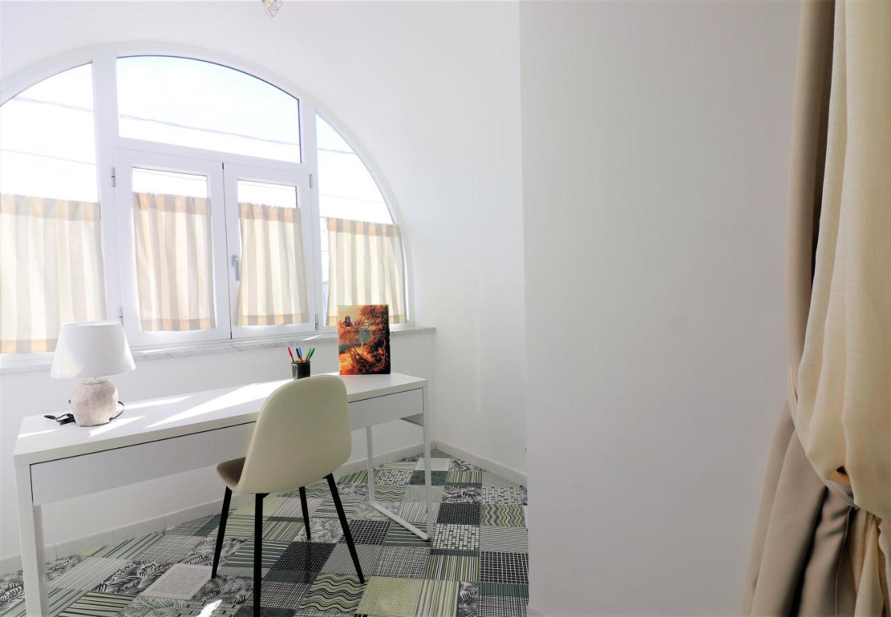 Mary'S Apartments - De Vivo Realty Маса Лубрензе Екстериор снимка