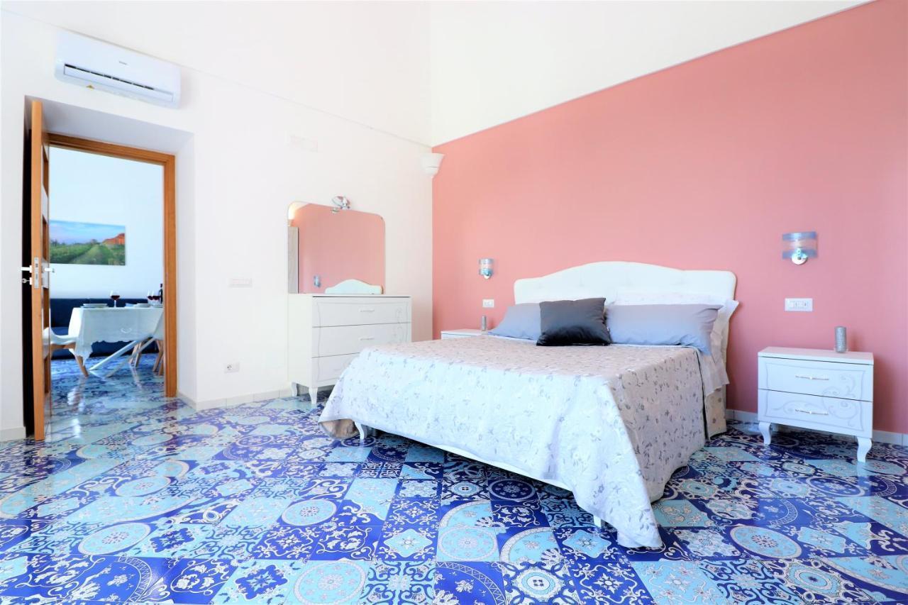 Mary'S Apartments - De Vivo Realty Маса Лубрензе Екстериор снимка